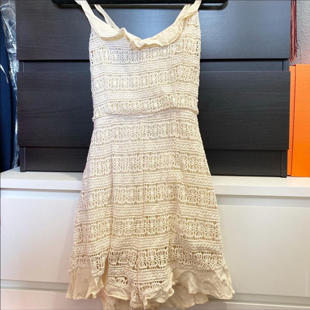 REVOLVE‼️ ASTR THE LABEL ruffle trim lace romper